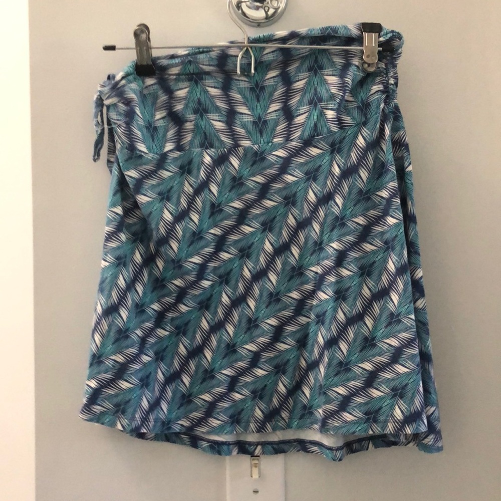 Patagonia convertible skirt/halter top “lithos”
